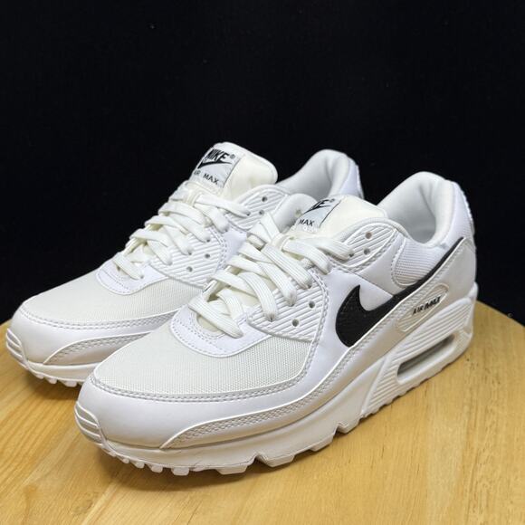 Nike DH8010-101 Air Max 90 White Black Running Sneaker Shoes Women's US Size 10 - Picture 6 of 10